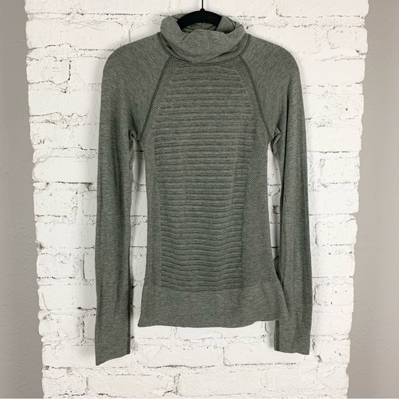 Athleta Devotion Wool Grey Long Sleeve Turtleneck Running Shirt Mesh Striped XS - Picture 1 of 6